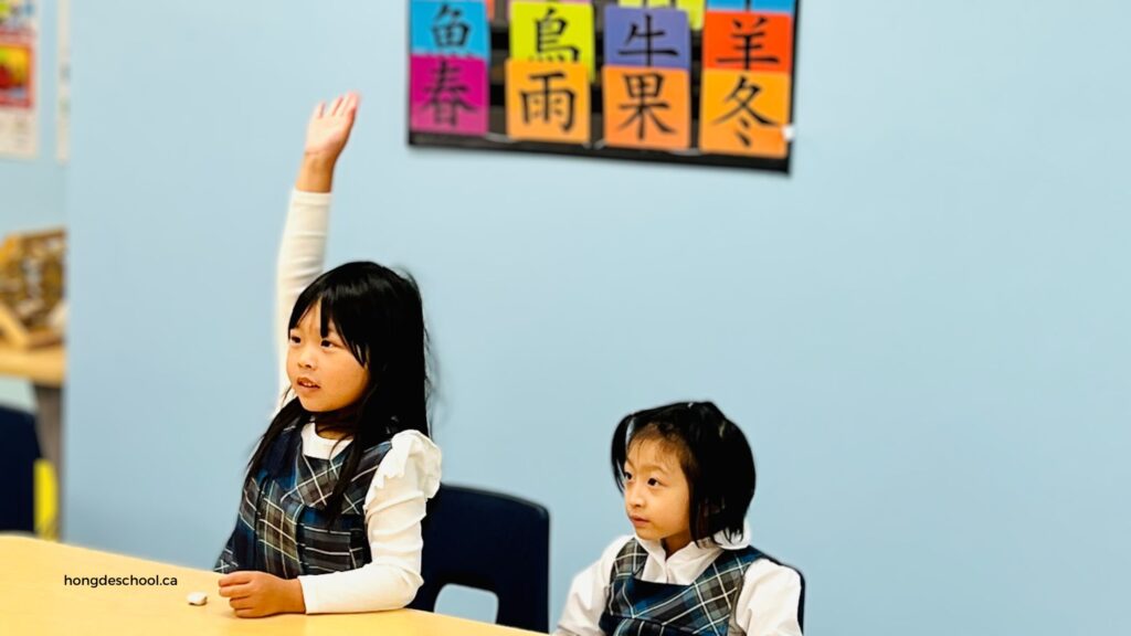 Benefits of Bilingual Education - HongDe students learning Mandarin